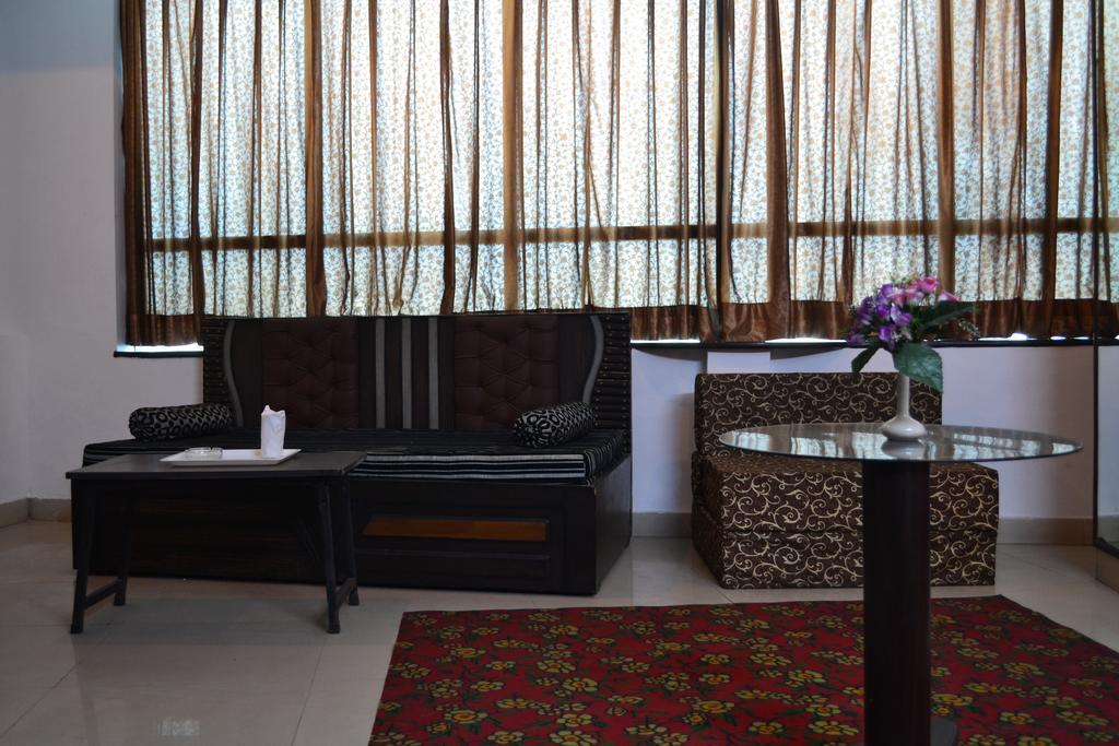 Airport Hotel Port View Neu-Delhi Exterior foto