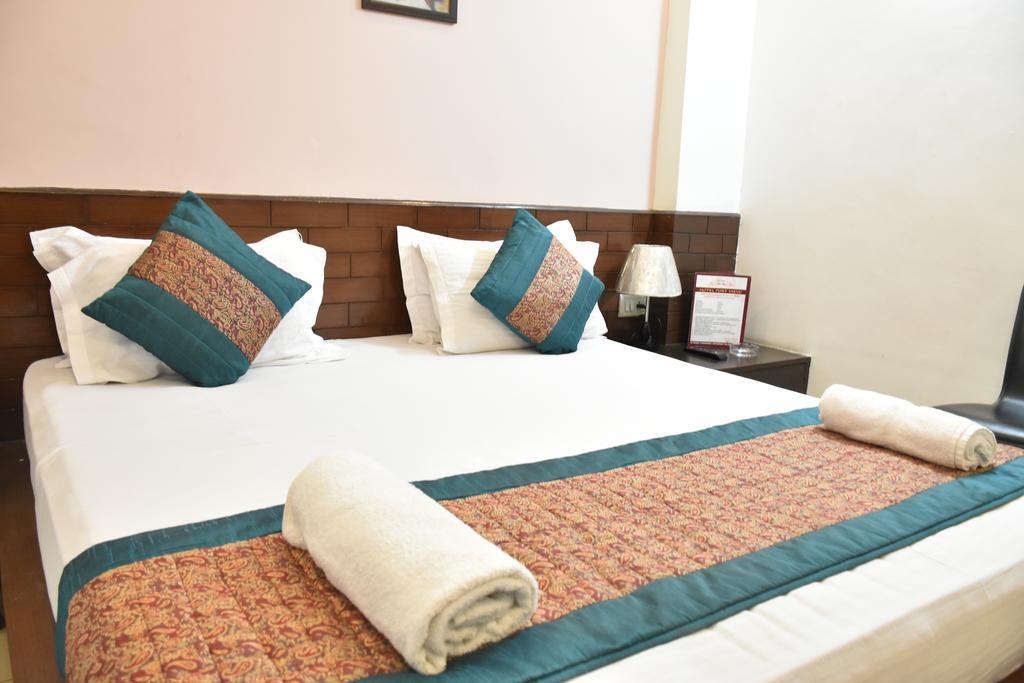 Airport Hotel Port View Neu-Delhi Exterior foto