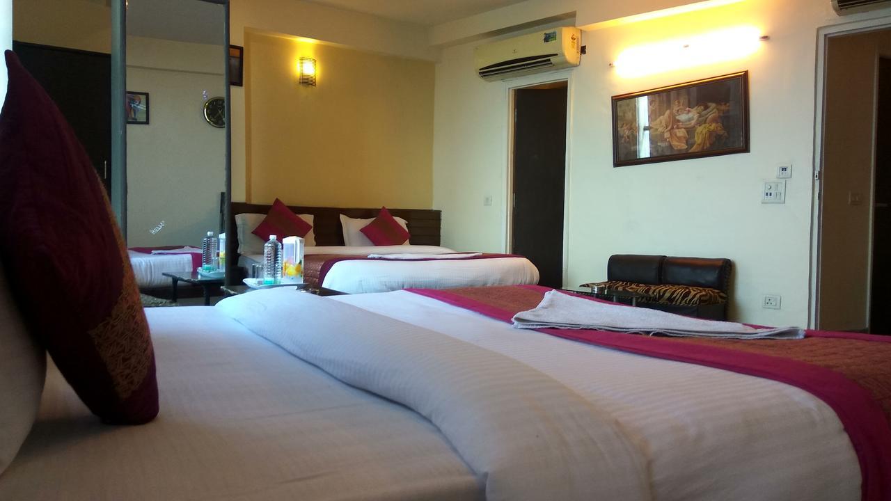 Airport Hotel Port View Neu-Delhi Exterior foto