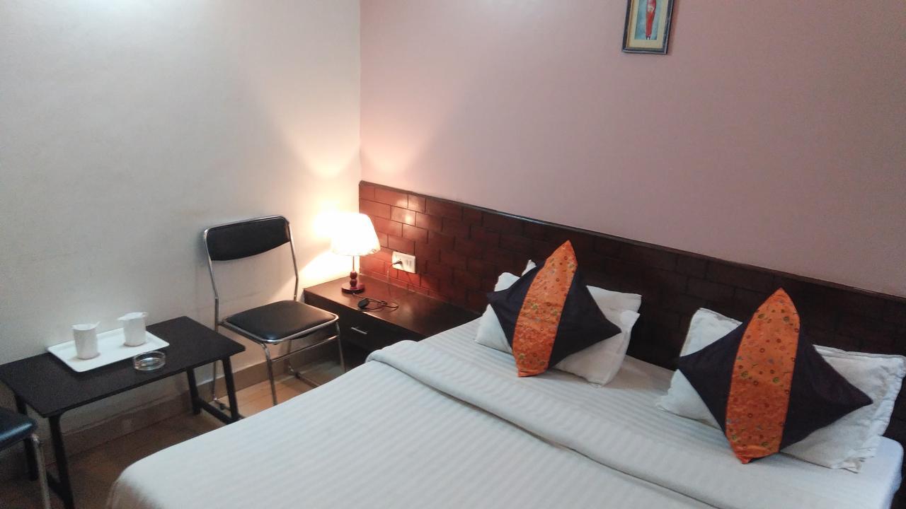 Airport Hotel Port View Neu-Delhi Zimmer foto