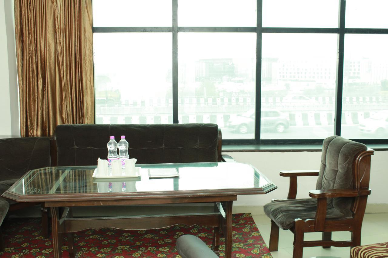 Airport Hotel Port View Neu-Delhi Zimmer foto