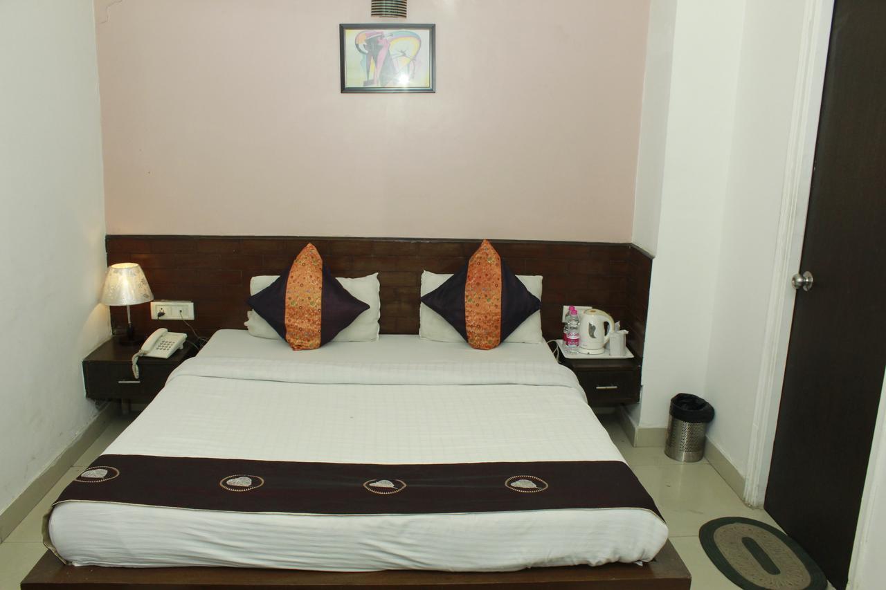 Airport Hotel Port View Neu-Delhi Zimmer foto