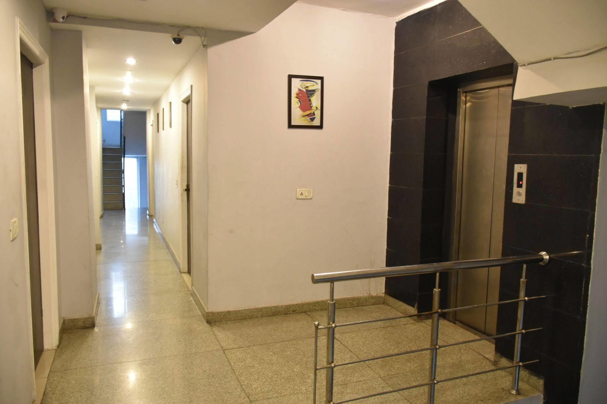 Airport Hotel Port View Neu-Delhi Exterior foto